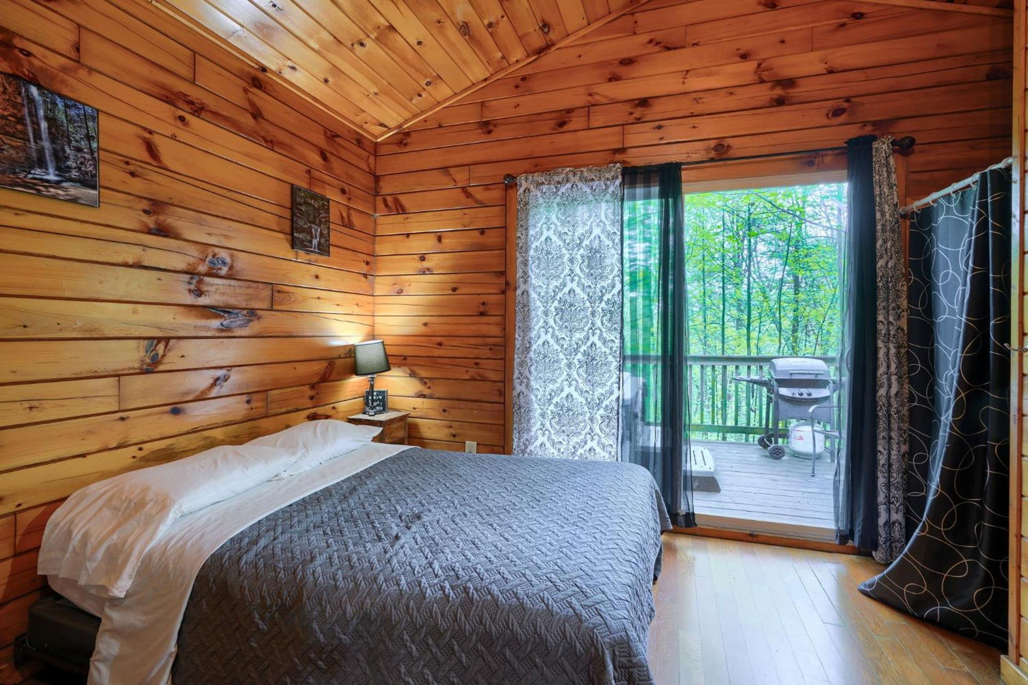 Blue Rose Cabins - Wildwoods Cabin Лоґан Екстер'єр фото