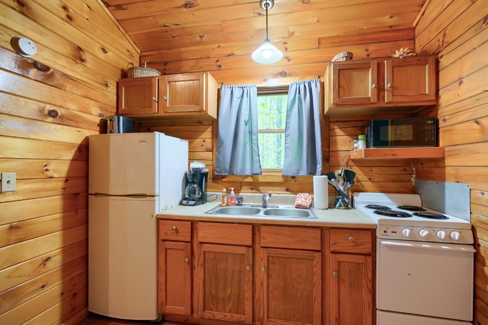 Blue Rose Cabins - Wildwoods Cabin Лоґан Екстер'єр фото