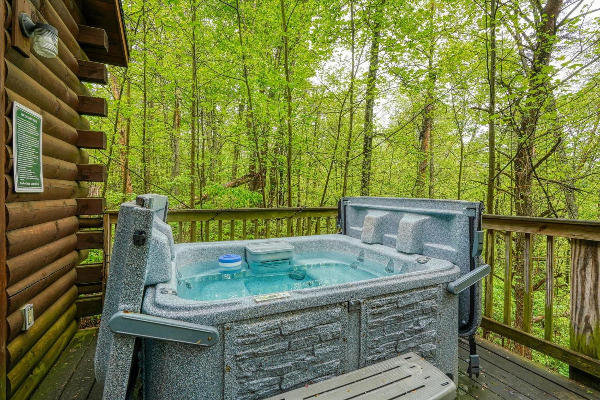 Blue Rose Cabins - Wildwoods Cabin Лоґан Екстер'єр фото
